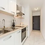 Karlo 公寓