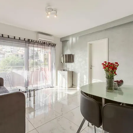 Apartman Karlo *