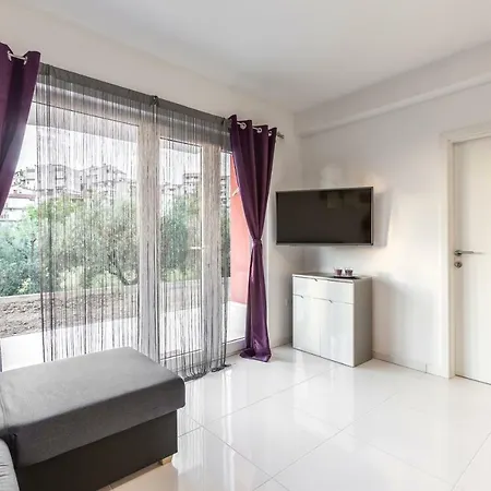 Karlo Apartman