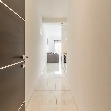 Karlo Apartman *