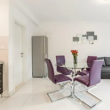 Apartman Karlo